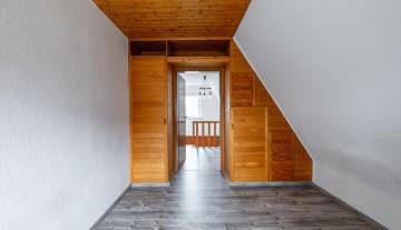mr2c1411-hdr-ba.jpg